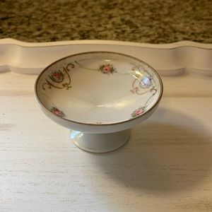 Beautiful little trinket dish with pedestal